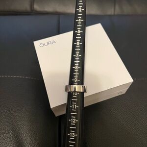 oura ring gen 3 heritage - silver - Oura Size US11 Fits like US 10